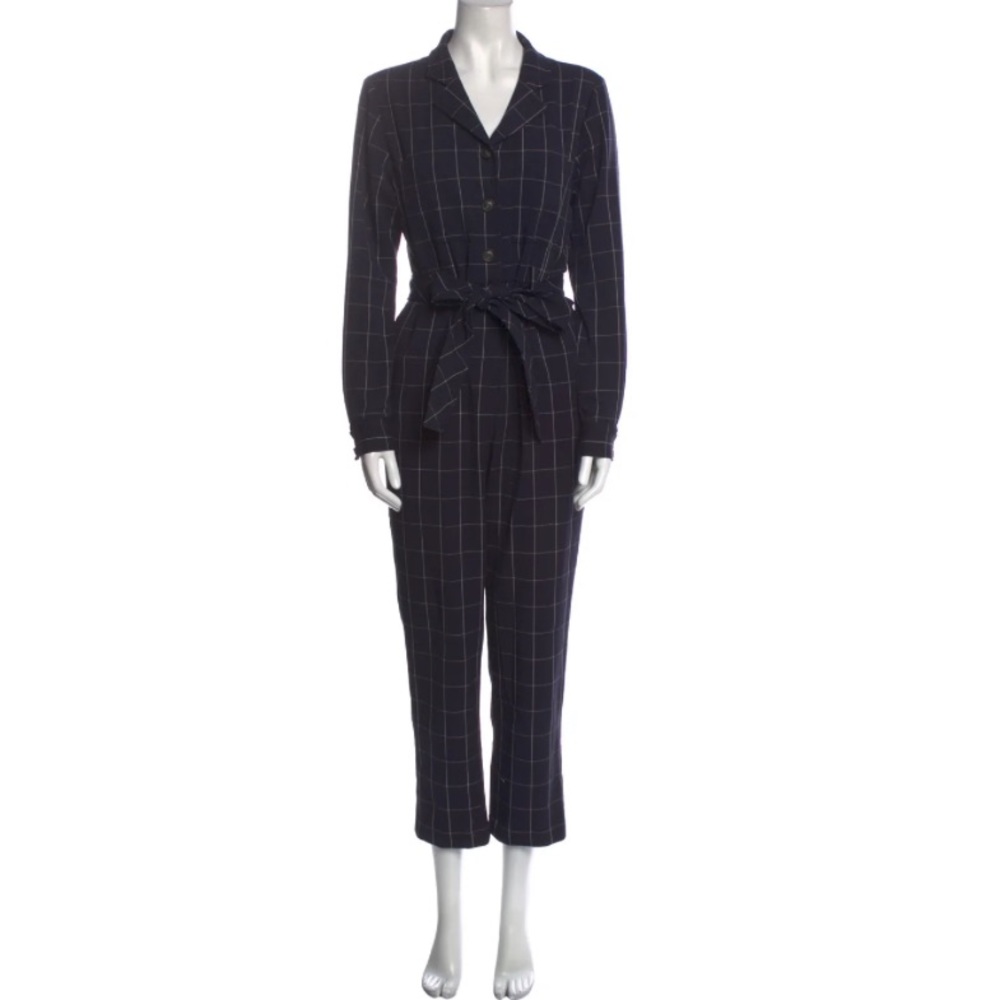 PEARL BY LELA ROSE
Plaid Print V-Neck Jumpsuit
Size:6 Roomy enough to fit size 8